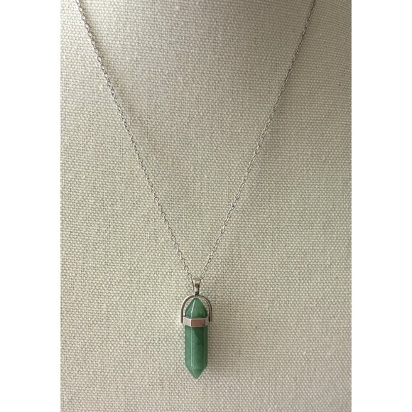 No Brand Jewelry - Green Aventurine Crystal Pendant Necklace With Silver-Tone Chain